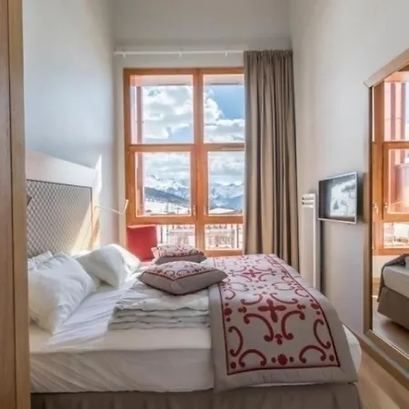 Apartman Monarques 701 *
